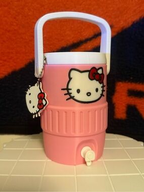 Custom Design - Hello Kitty Cooler Can Holder 12 oz by 3d print